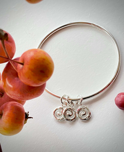 Ndoro Bangle 3 charms