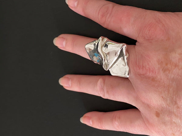The Zig Zag ring