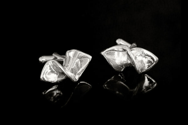 The Twist Cufflink