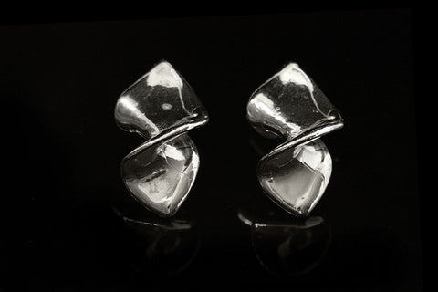 The Twist Earrings Bold